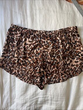 Leopard Print Satin Pajama Shorts – Women’s XL Intimates Loungewear Animal Print